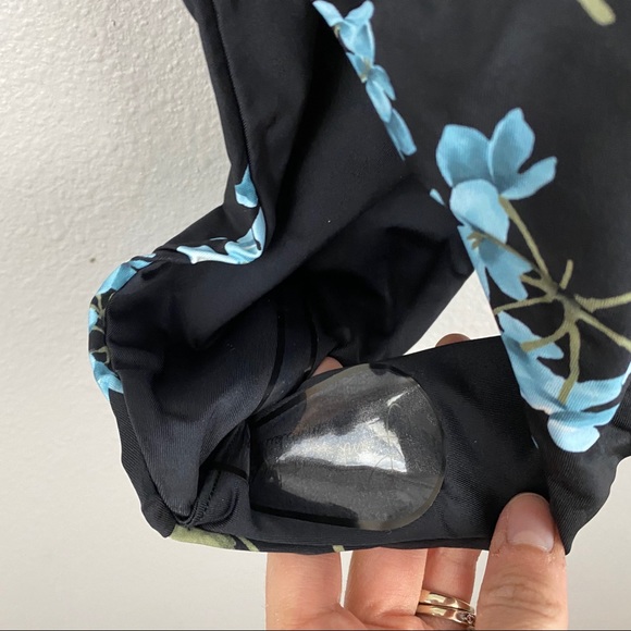 Frankie’s Bikinis • Janelle One Piece Swimsuit - Picture 4 of 8